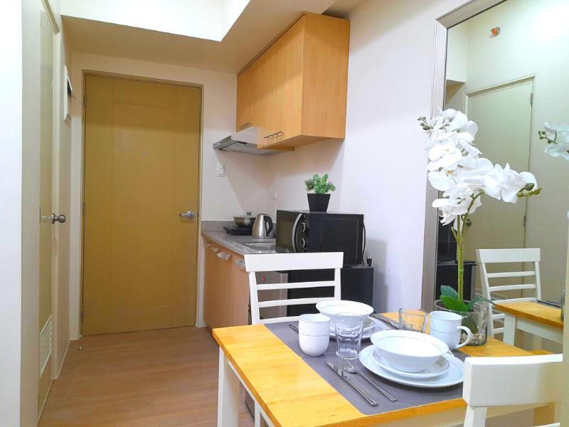 Laureano Di Trevi Tower Aparthotel มะนิลา ภายนอก รูปภาพ